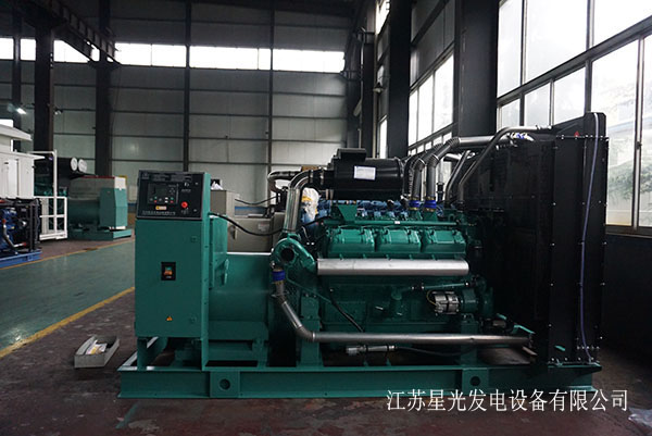 康明期柴油發(fā)電機(jī)組